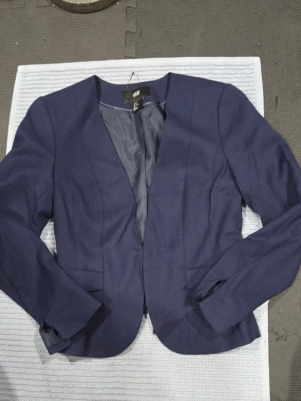 New H&M Structured Navy Blazer - US 4